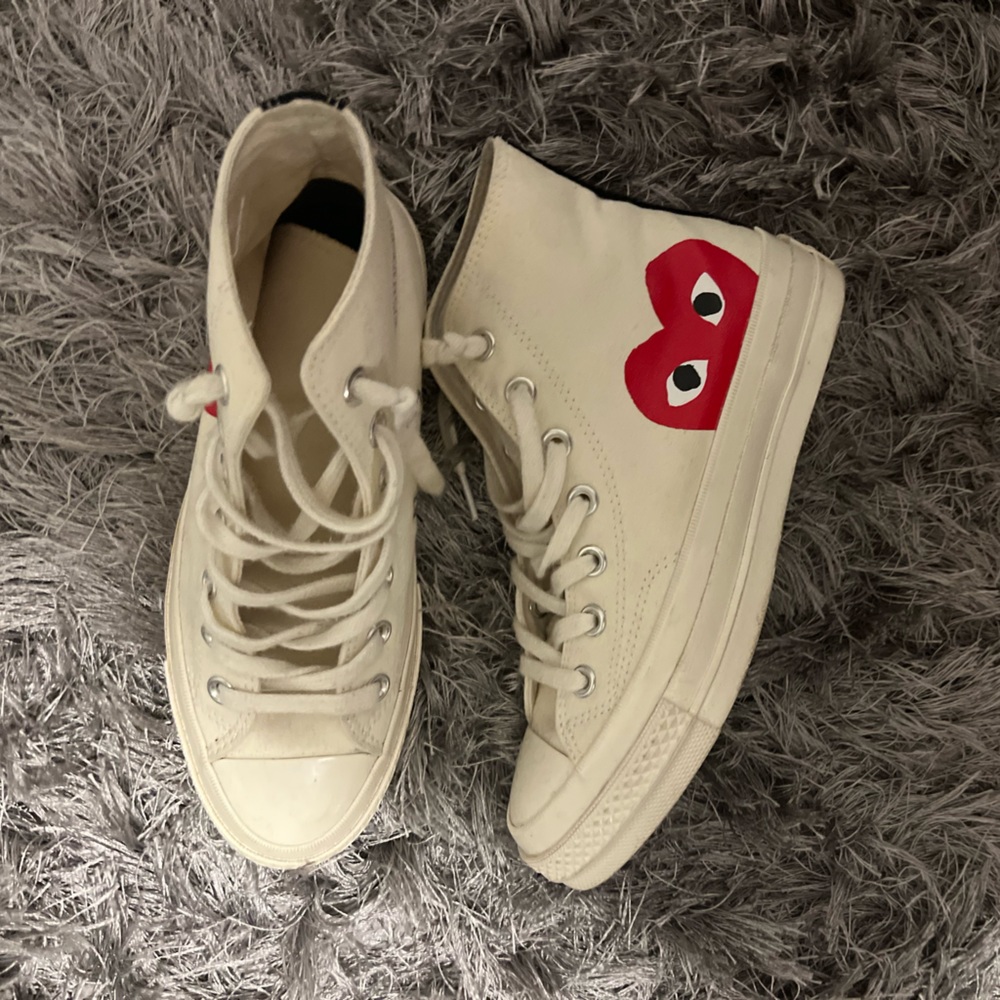 comme de garçons PLAY white converse